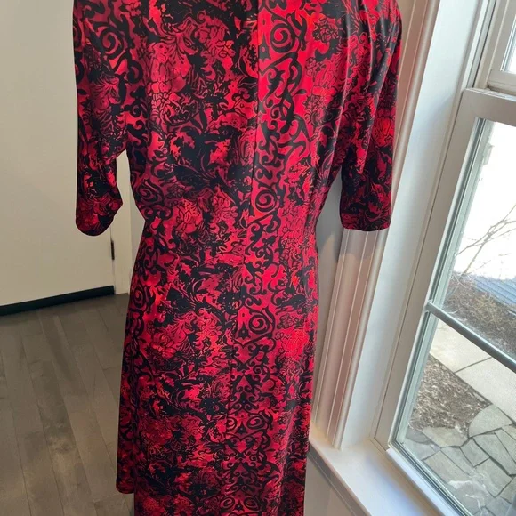 Easy care elbow sleeve dress - Picture 7 of 9